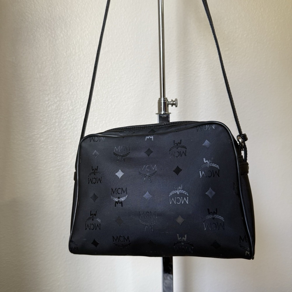MCM Monogrammed Visetos Black Leather Camera Shoulder Bag Gold‎ Tone Hardware - Picture 3 of 14